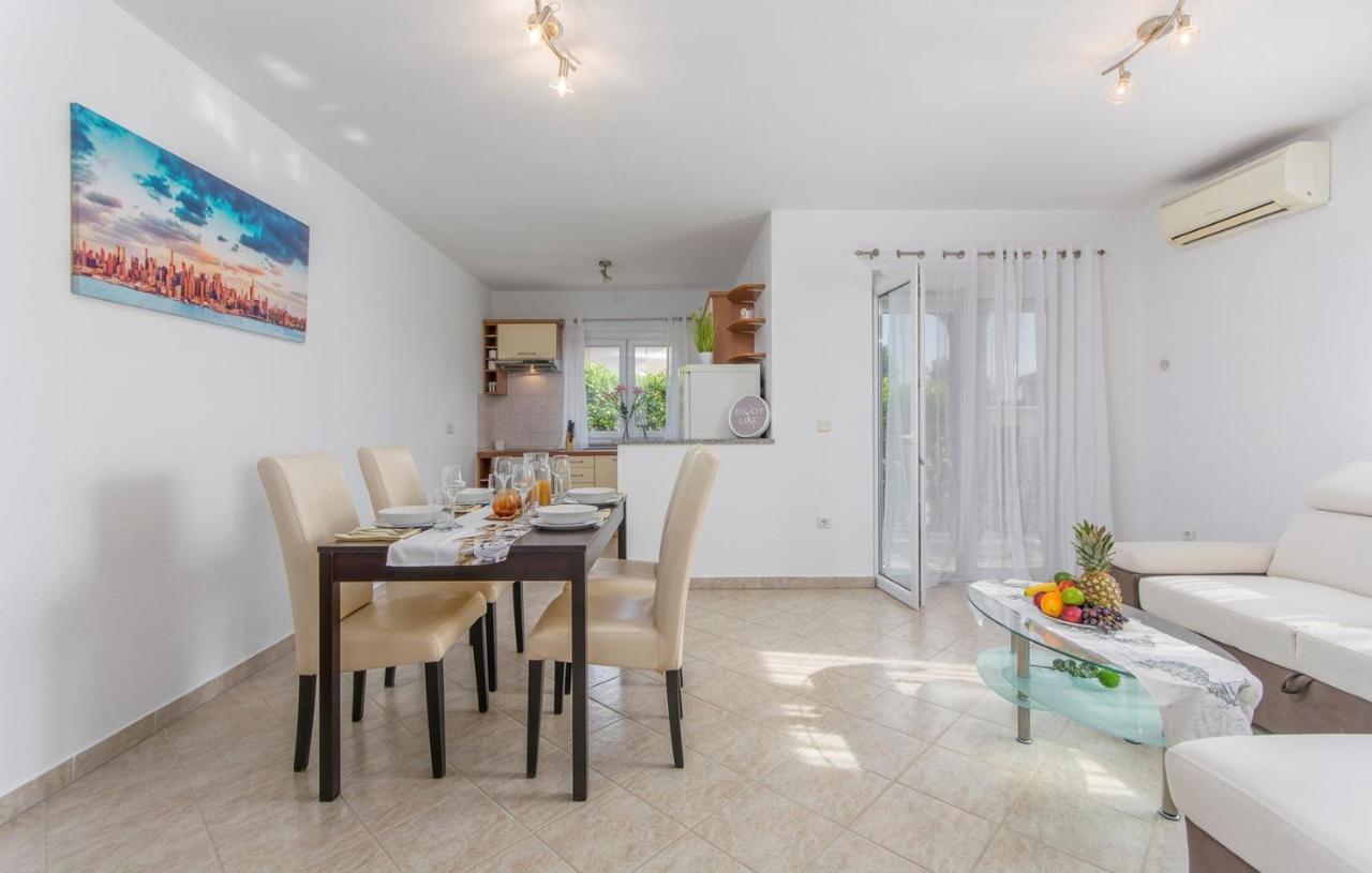 Silver Holiday House Vrvari Экстерьер фото