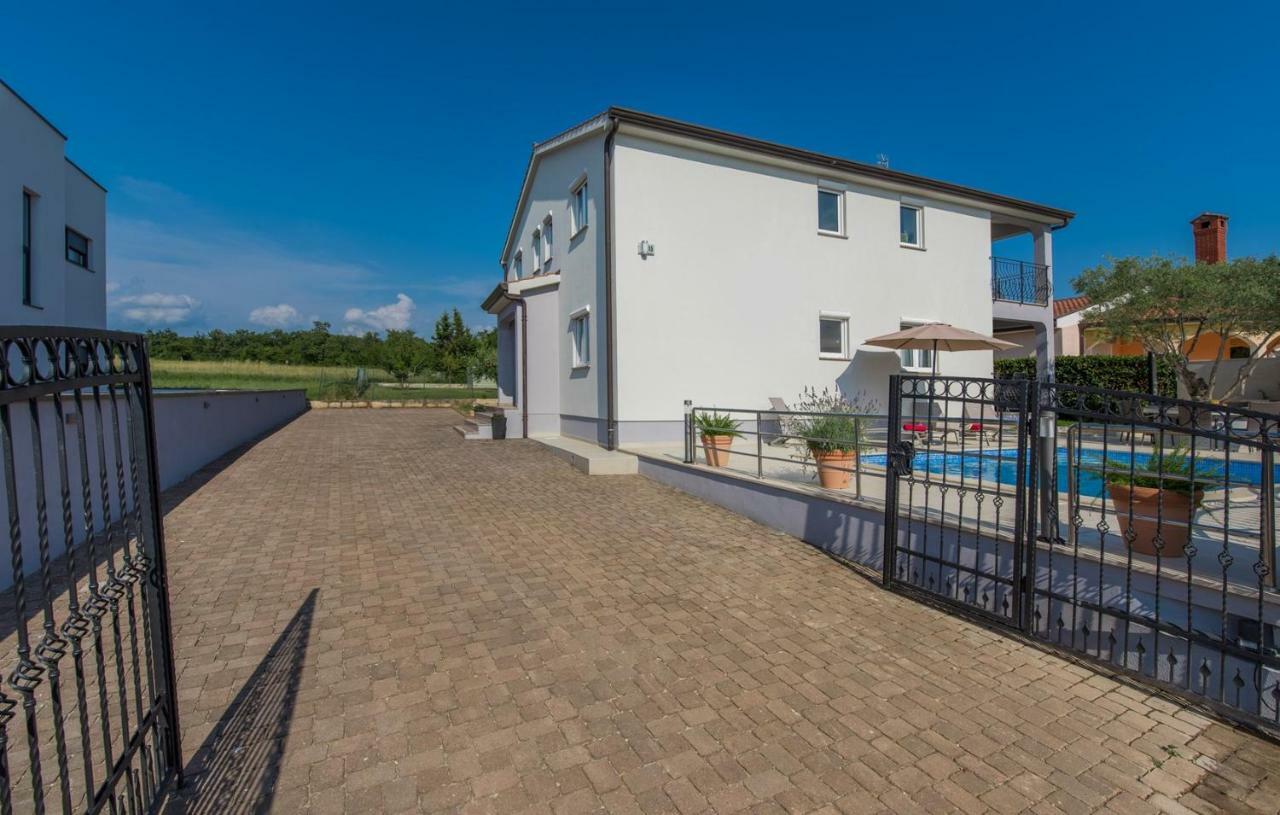 Silver Holiday House Vrvari Экстерьер фото